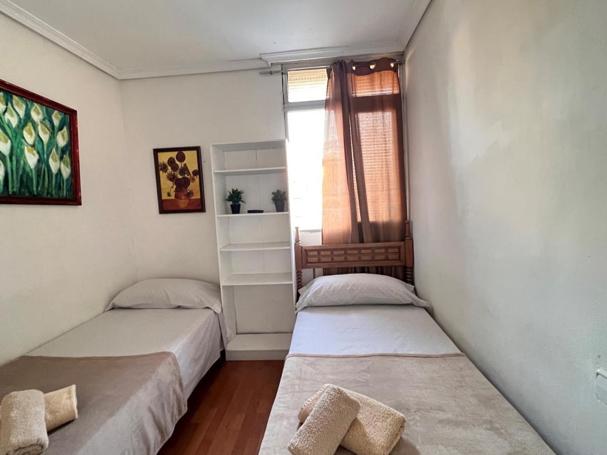 Malvarrosa Simple Shared Home Valencia Kültér fotó